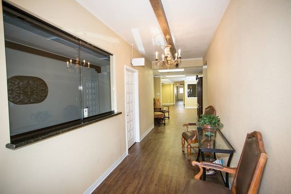 Spanish Colonades: 2505 Washington Ave, Waco, TX 76710